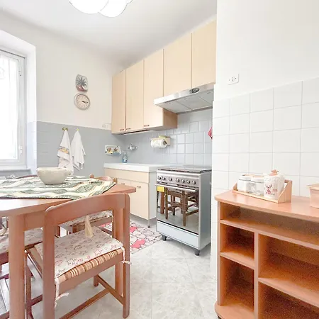 Ikea E Metro 7 Min - Con Free Wifi *