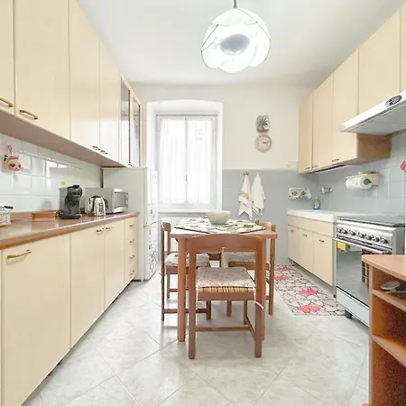 Ikea E Metro 7 Min - Con Free Wifi Apartment *