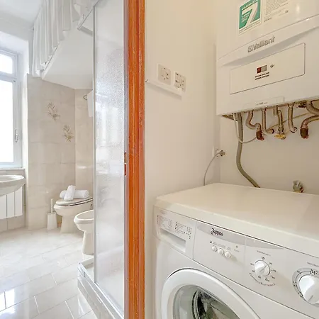 Ikea E Metro 7 Min - Con Free Wifi * ジェノヴァ